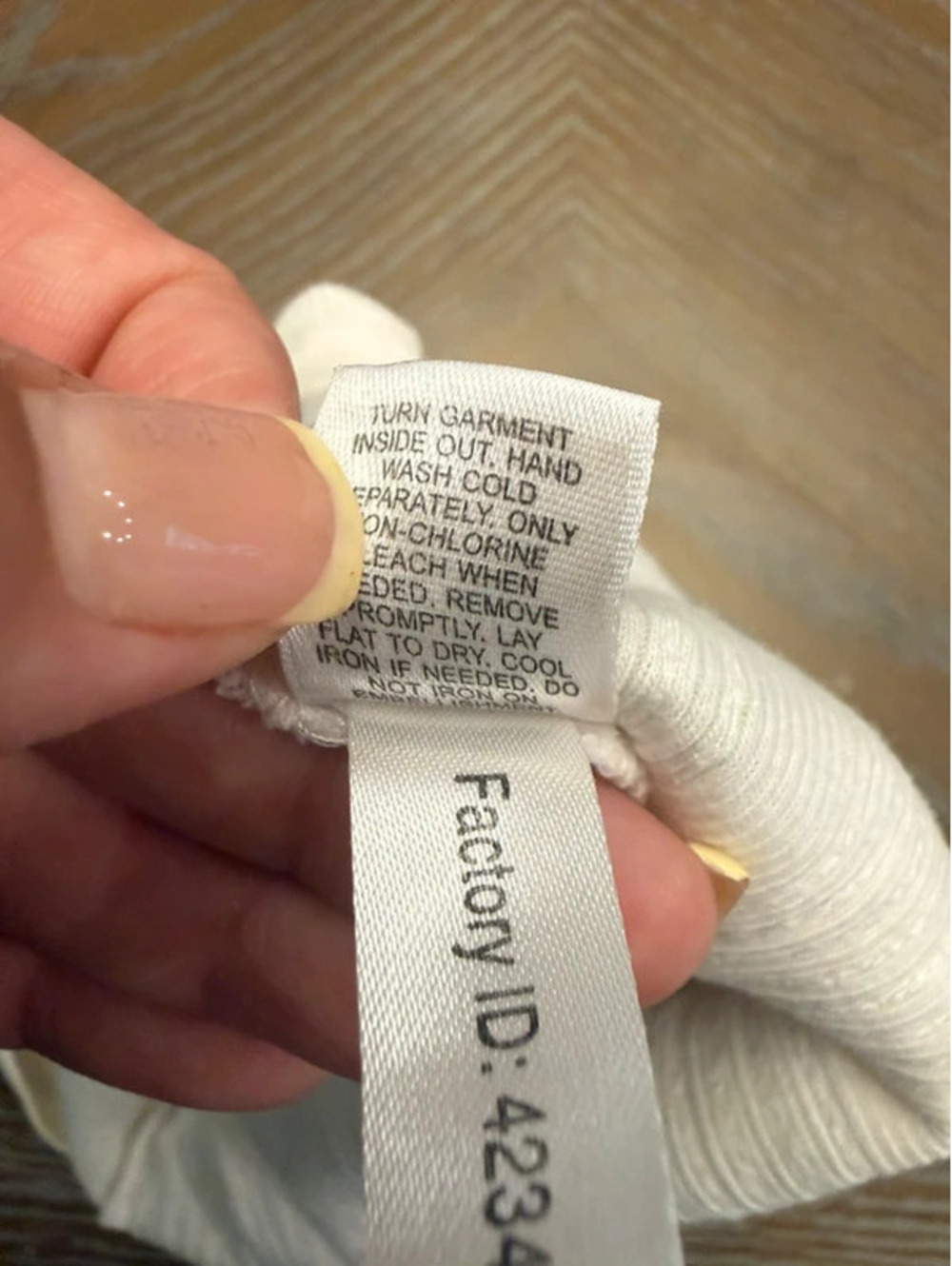 Express Cream Ribbed Tank - Picture 7 of 7
